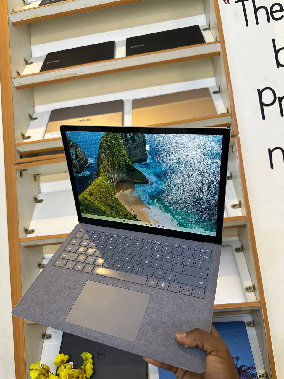 surface laptop 2 angle