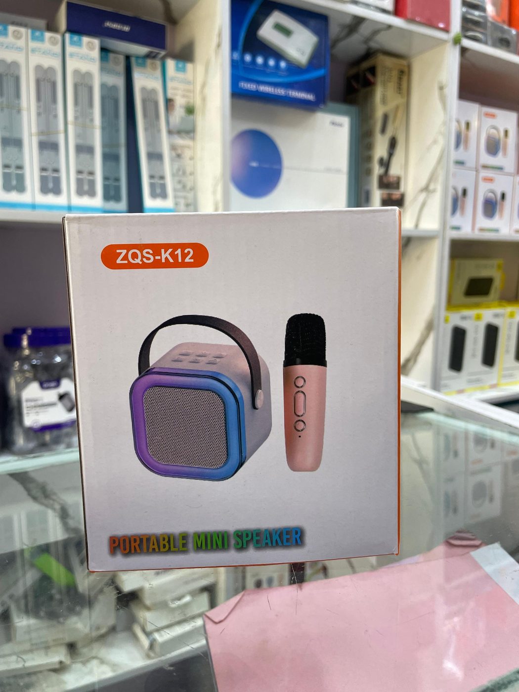 PORTABLE MINI SPEAKER angle